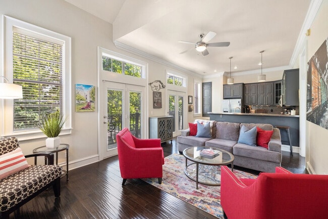 Building Photo - 340 Campbell Ave Unit ID1221816P