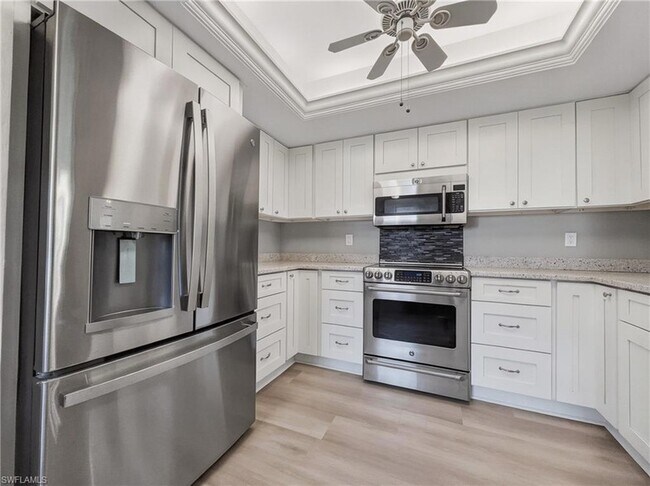 Photo - 1701 Courtyard Way