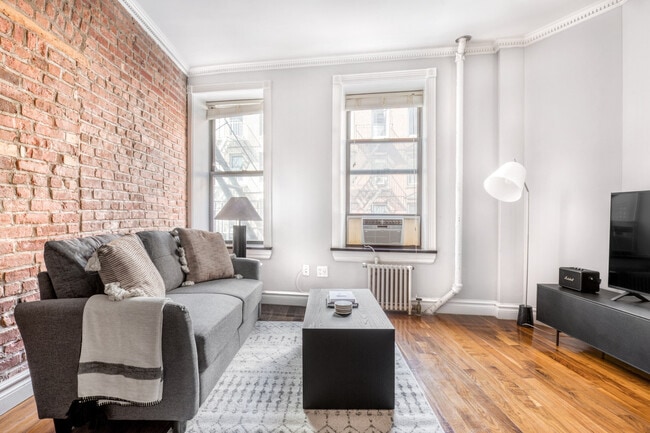 Building Photo - 20 Prince St Unit FL6-ID2051