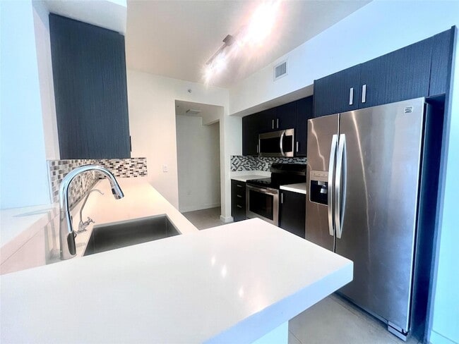 Photo - 729 NW 2nd St Unit 401