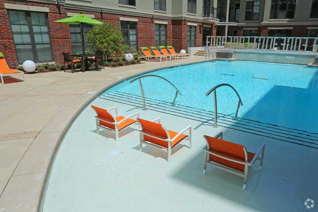 Pool - Edge - East Village