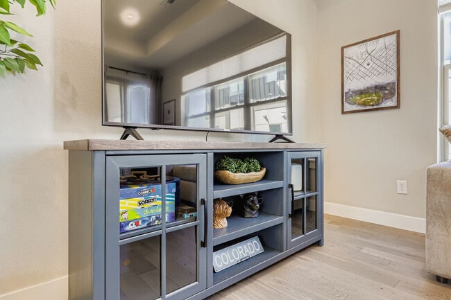 Building Photo - 5372 Allison St Unit ID1338729P