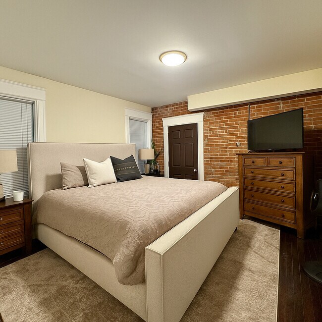 Photo - The Proy Apartments