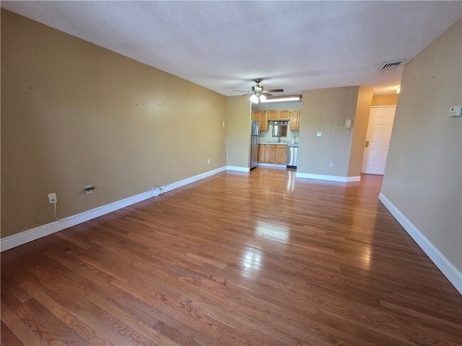Photo - 1800 Douglas Ave