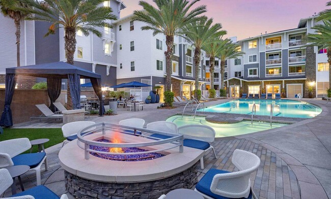 Photo - Beach & Ocean