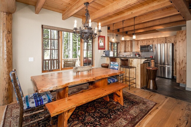 Photo - 4 Full Moon Rd Unit ID1255654P