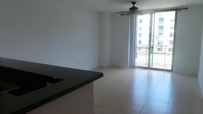 Photo - 610 Clematis St Unit 403