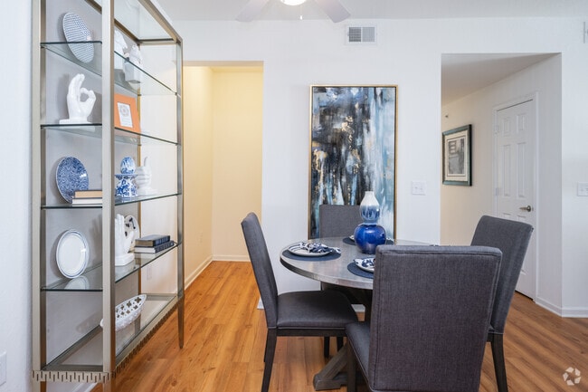 2BR, 2BA - 1253SF - Dining Room - Ashford Park Apartments