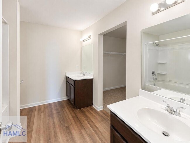 Photo - 227 Rendell Ln