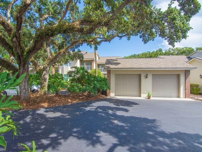 Photo - 101 E Park Shores Cir Unit 2W