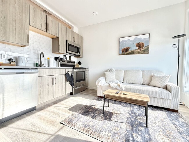 Building Photo - 501 N Perth St Unit SI ID1289469P