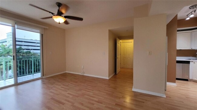 Photo - 3500 Coral Wy Unit 606