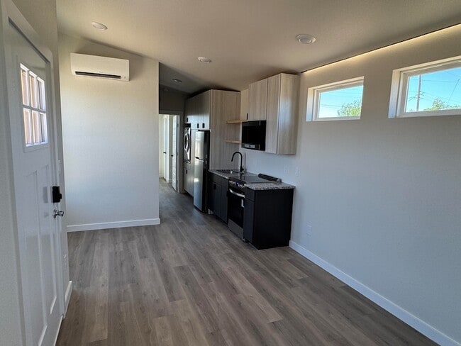 Photo - 214 Fig Ave
