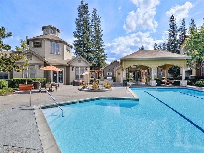 Photo - Rosewalk Apartment Homes