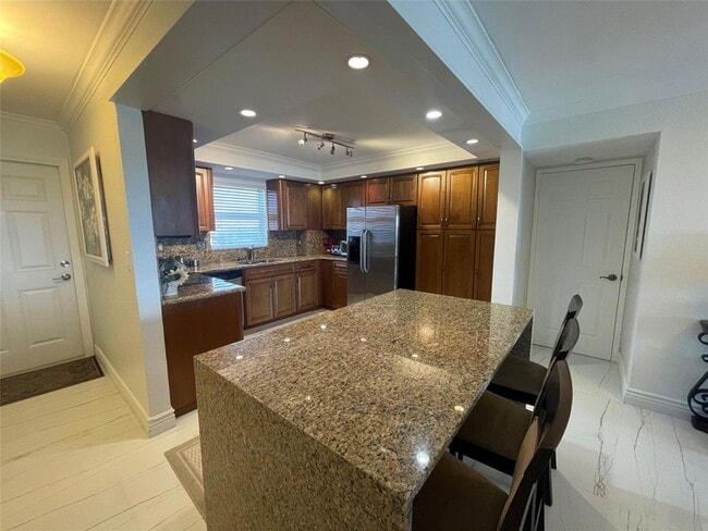 Photo - 1160 Hillsboro Mile Unit 904 Unit 904