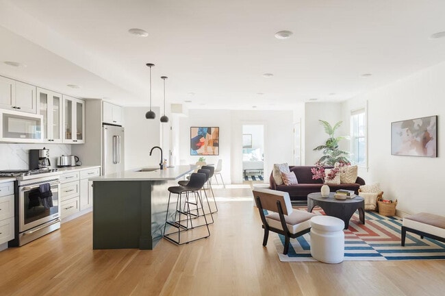 Building Photo - 84 Highland Ave Unit SI ID1364240P