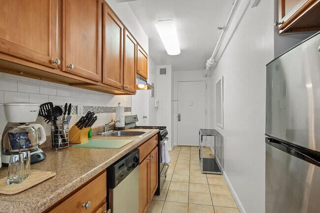 Photo - 140 W 19th St Unit ID1038549P