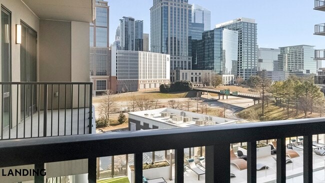 Photo - 1007 S Mint St Unit 813