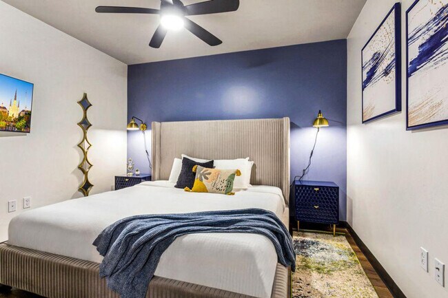 Photo - 611 Commerce St Unit ID1267081P