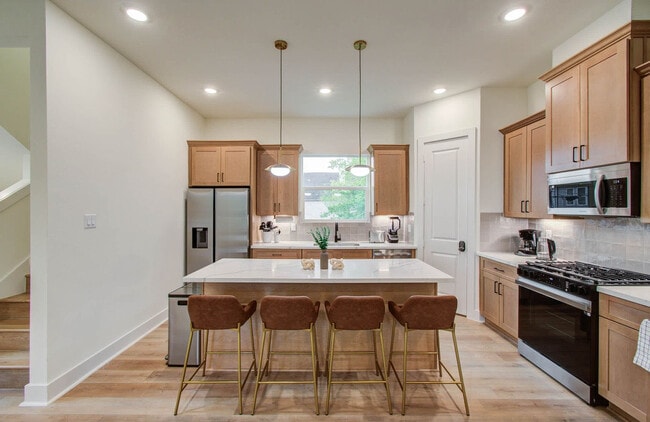 Photo - 3311 Daphne St Unit ID1255369P