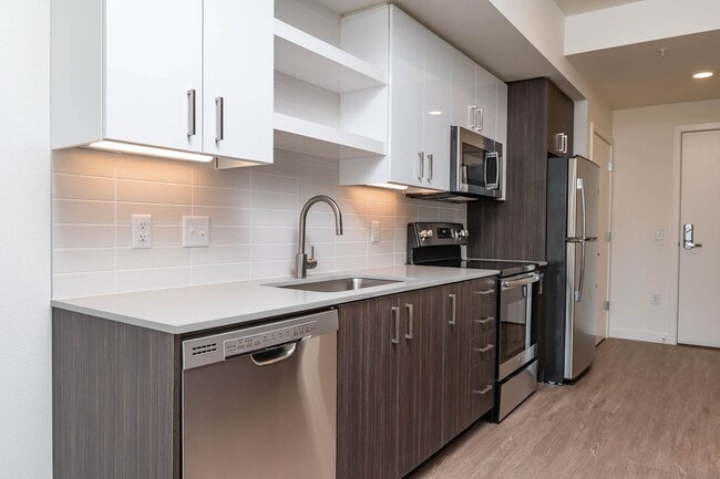 Photo - Axletree Apartments - City Vibes, Small Town Soul