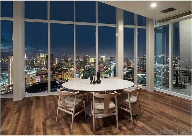 Photo - 100 Park Plz Unit 3401