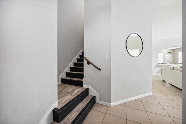 Photo - 5914 Prince Pl Dr