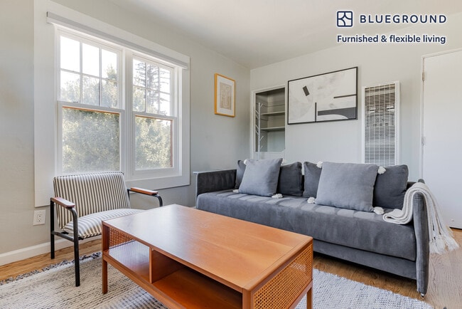 Building Photo - 325 Hawthorne Ave Unit SI FL2-ID2012