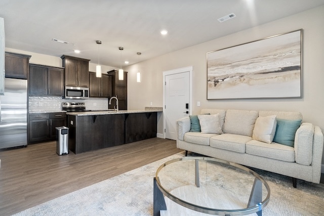 Floor Plan - 1BR/1.0BA