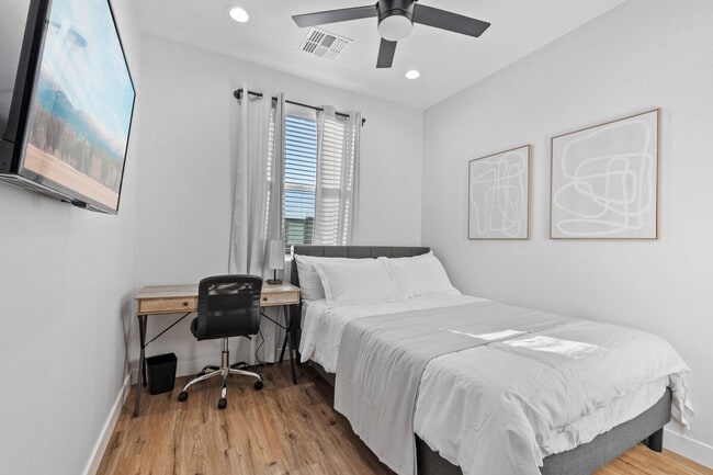 Photo - 3748 E Taylor St Unit SI ID1244321P