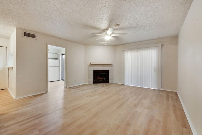 Photo - 336 Melrose Dr Unit 18C