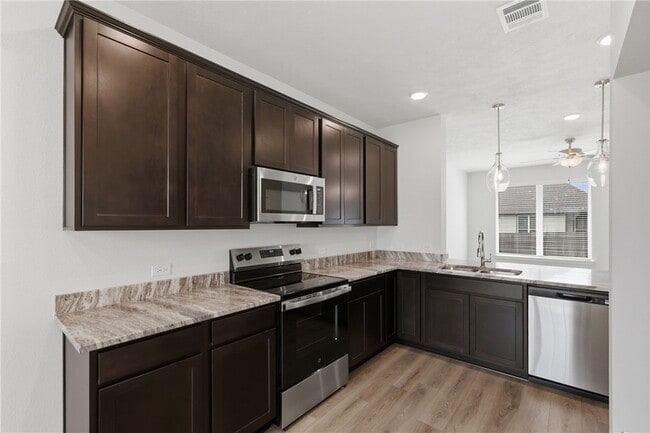 Photo - 10633 Burgundy Berry Wy