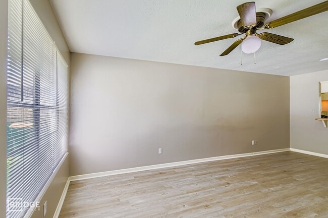 Photo - 1611 Hazelwood St Unit A