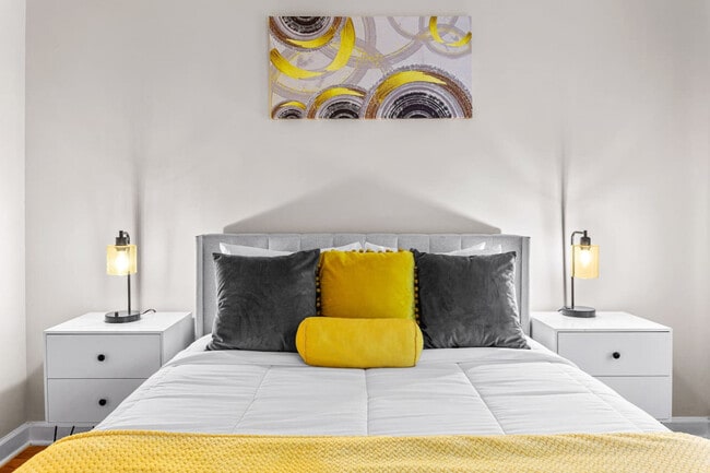 Photo - 701 E Kirby St Unit ID1228637P