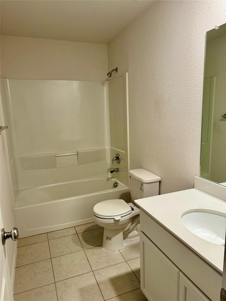 Photo - 6122 Heron Dr