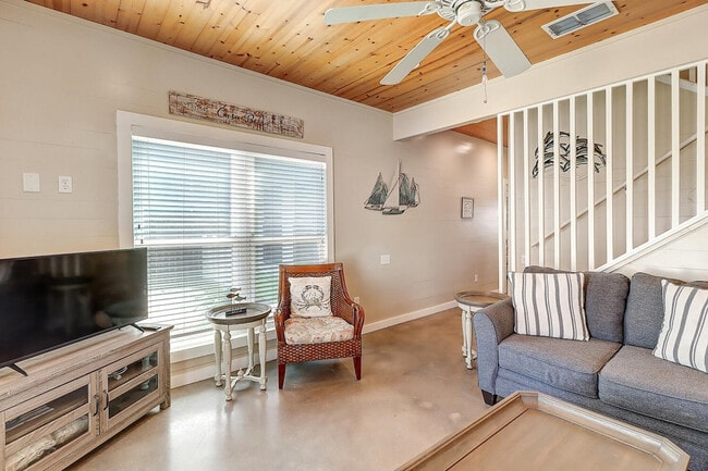 Photo - 2606 Eleventh Street-SI ID1023248P Unit SI ID1023248P