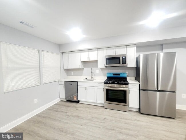 Building Photo - 3105 Frisby St