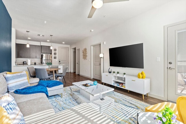 Photo - 711 W Broadway Rd Unit ID1366961P