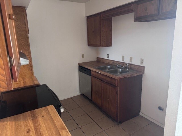 Photo - 1435 26th St NE Unit 1435