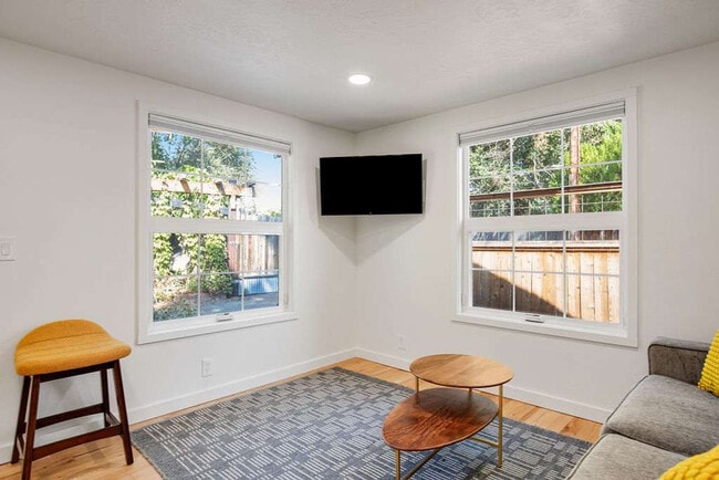 Photo - 820 N 25th St Unit ID1324051P