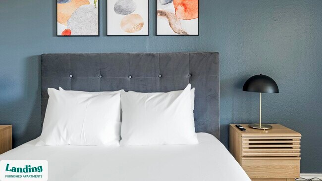 Photo - 1071 Clayton Ln Unit M0118