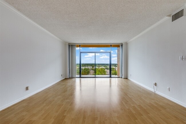 Building Photo - 5200 Keller Springs Rd Unit 824