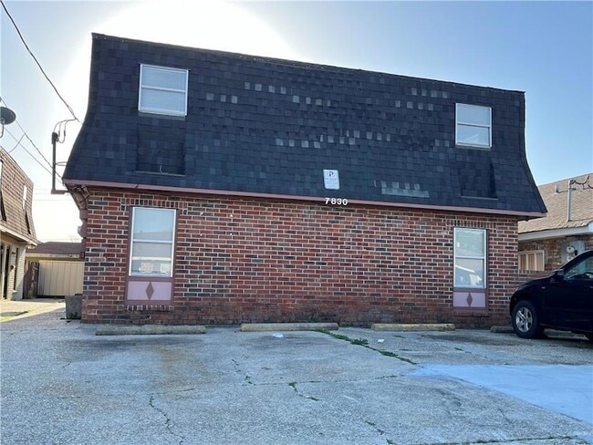 Building Photo - 7830 Means Ave Unit D