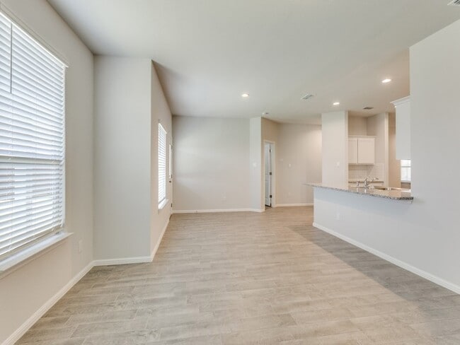 Photo - 8524 Big Apple Dr