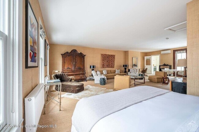 Photo - 613 Warren St Unit 2