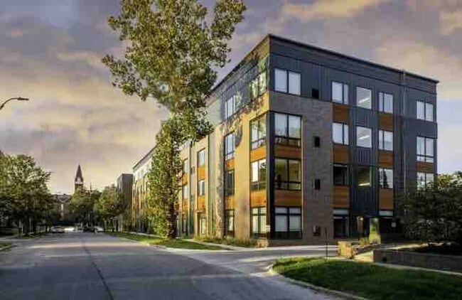 Photo - 2530 University Ave Unit SI ID1036856P