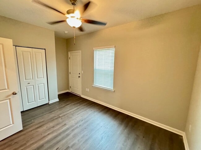 Photo - 2280 Del Carmel Way