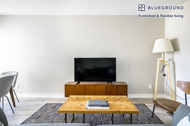 Photo - 615 S Catalina Ave Unit SI FL2-ID398