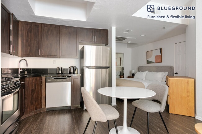 Photo - 345 Cloverdale Ave Unit FL1-ID1378