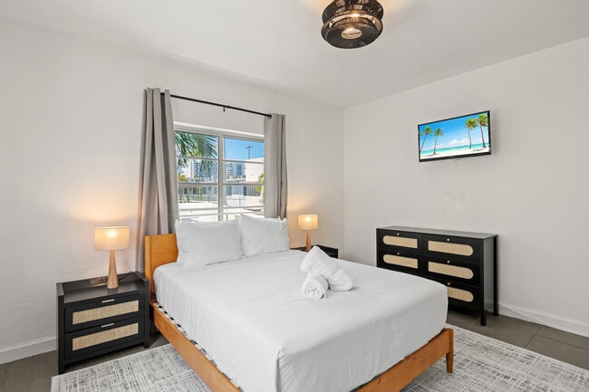 Photo - 1032 Michigan Ave Unit SI ID1540424P